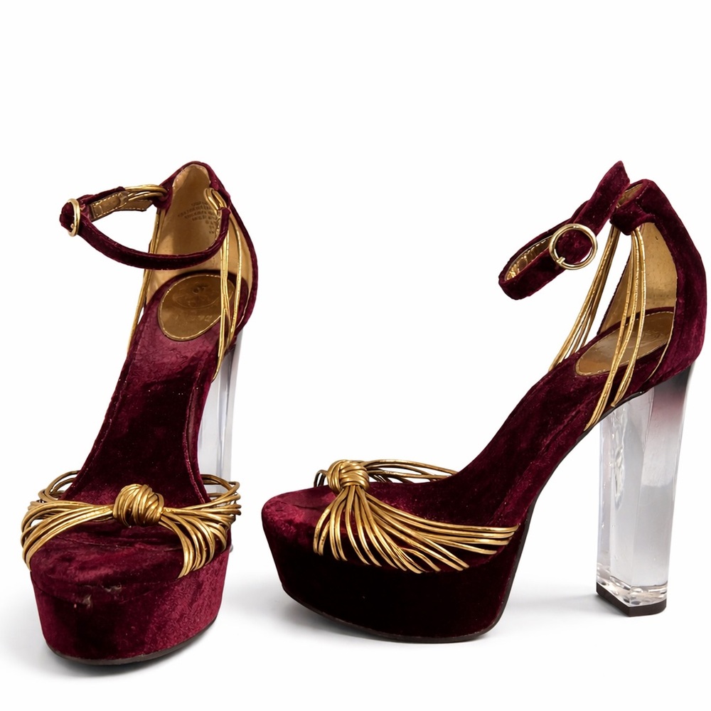 NEW GUESS Peekaboo Burgundy Velvet Platform Party Heels – Size 6.5